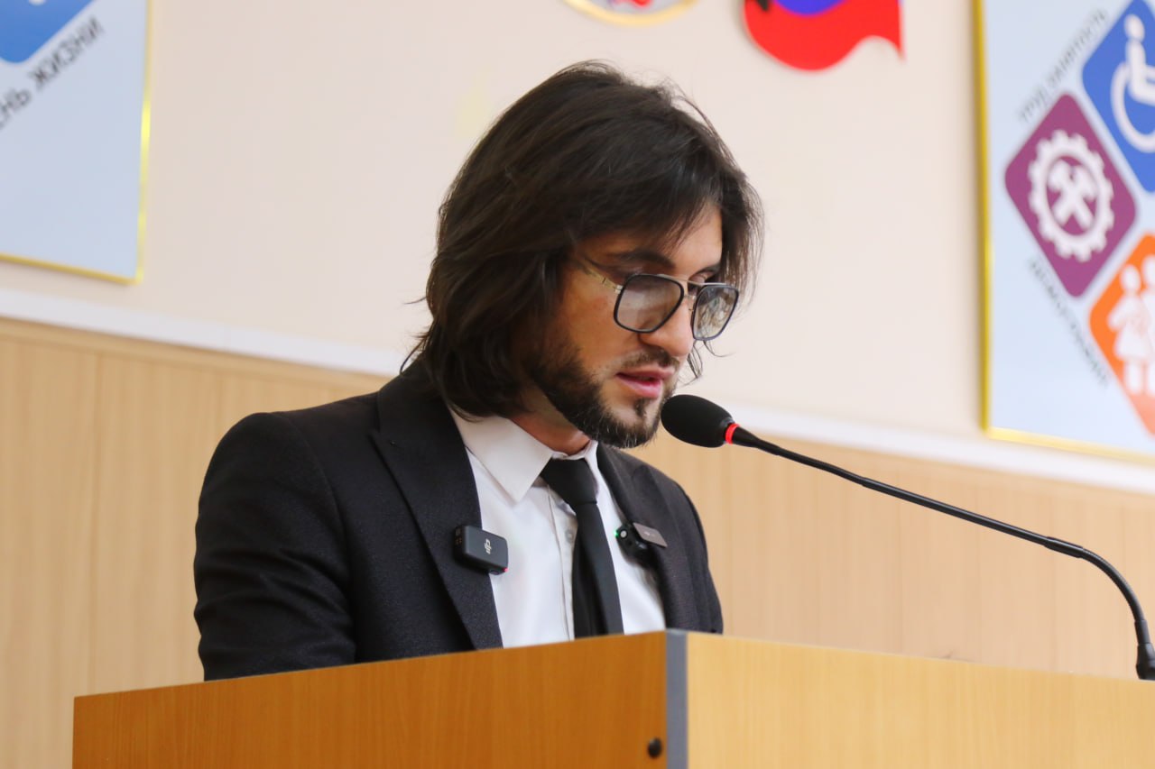 Минтруд РД и НКО обсудили меры поддержки семей и детей